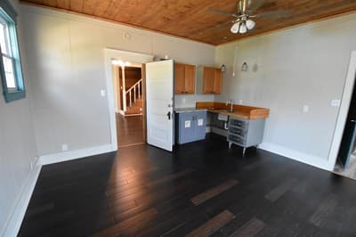215 E 11th Street, Bonham TX 75418 - Photo 3
