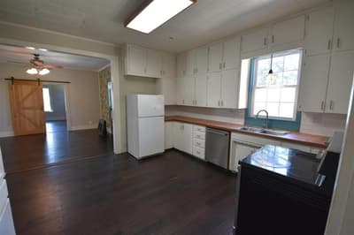 215 E 11th Street, Bonham TX 75418 - Photo 5