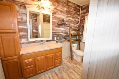 215 E 11th Street, Bonham TX 75418 - Photo 4
