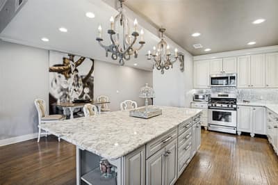 5055 Addison Circle # 423, Addison TX 75001 - Photo 3
