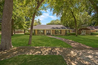 1049 Forest Grove Drive, Dallas TX 75218 - Photo 2