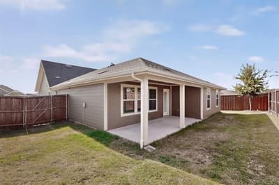 11129 Pond View Court, Providence Village TX 76227 - Photo 5