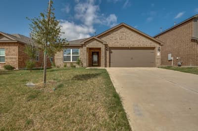 305 Shaw Creek Boulevard, Ferris TX 75125 - Photo 2