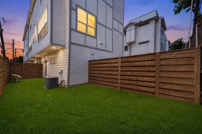 1917 Landon Lane, Dallas TX 75204 - Photo 2