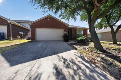1521 Stanford Drive, Van Alstyne TX 75495