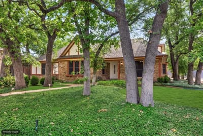 615 Country Green Lane, Arlington TX 76011 - Photo 2