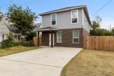 105 Lamar Street, Hillsboro TX 76645 - Photo 2