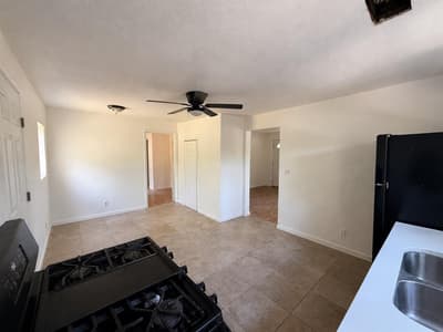 711 Kerley Street, Denton TX 76205 - Photo 5