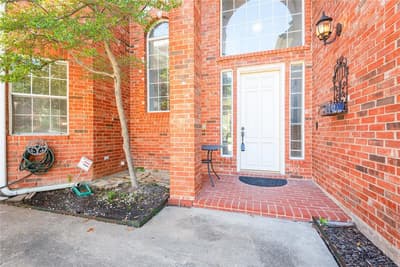 909 Hills Creek Drive, McKinney TX 75072 - Photo 3