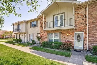 51 W Townhouse Lane # 18, Grand Prairie TX 75052