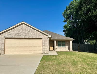 134 Dennis Drive, Azle TX 76020