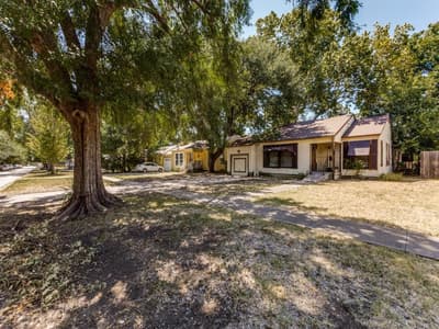 3143 Hedgerow Drive, Dallas TX 75235 - Photo 2