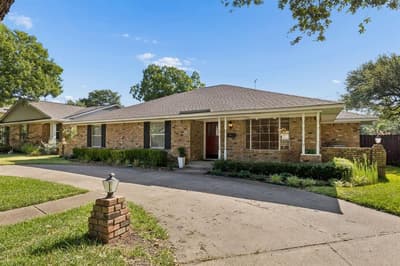 10146 Coveridge Drive, Dallas TX 75238 - Photo 2