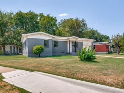 1208 Savage Drive, Fort Worth TX 76134 - Photo 2