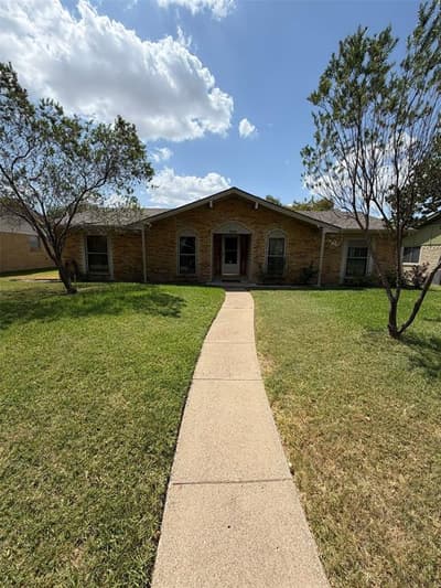 2317 Glenbrook Meadows Drive, Garland TX 75040
