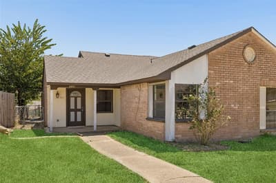 6051 Dooley Drive, The Colony TX 75056 - Photo 3