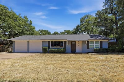 110 Oak Ridge Terrace, Weatherford TX 76086 - Photo 2