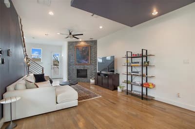 4634 Virginia Avenue, Dallas TX 75204 - Photo 3