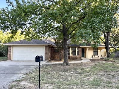 713 Owens Drive, Crowley TX 76036 - Photo 2