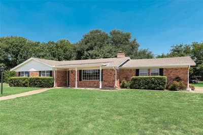 520 Pecan Street, Crowley TX 76036