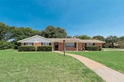 520 Pecan Street, Crowley TX 76036 - Photo 5