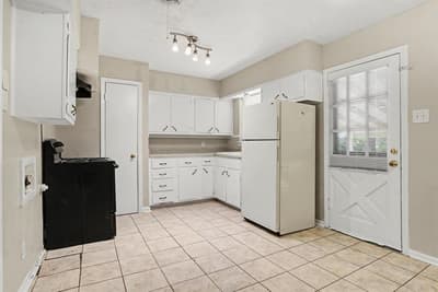 8821 Rustown Drive, Dallas TX 75228 - Photo 5
