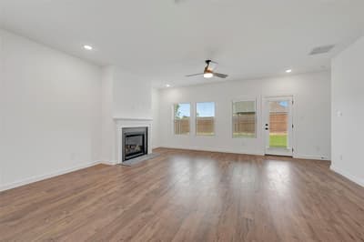 552 Brookside Drive, Van Alstyne TX 75495 - Photo 5