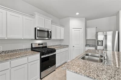 5912 Piedrosa Court, Denton TX 76226 - Photo 4