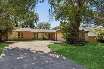 6153 Walla Avenue, Fort Worth TX 76133 - Photo 3