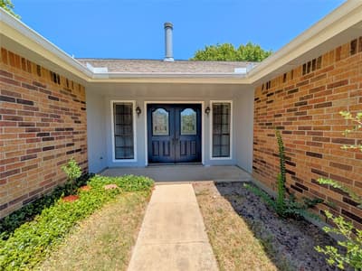 2301 Villanova Street, Arlington TX 76018 - Photo 4