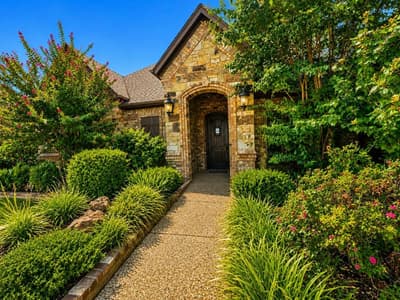 1317 Bluff Springs Drive, Fort Worth TX 76052 - Photo 2