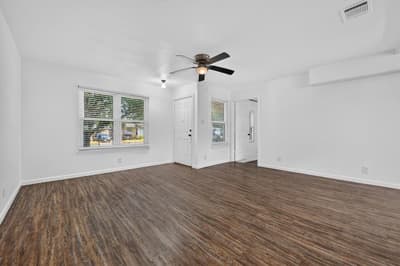 906 Euclid Street, Cleburne TX 76033 - Photo 4