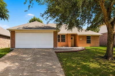 5424 Appalachian Way, Fort Worth TX 76123 - Photo 4
