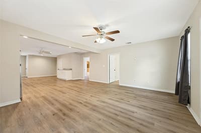 213 N Holly Avenue, Sherman TX 75092 - Photo 5