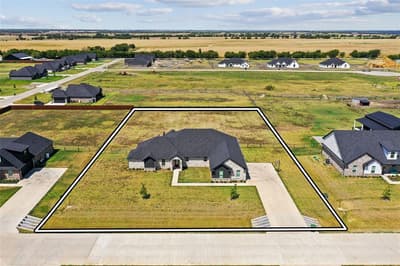 8608 Kassandra Drive, Sanger TX 76266 - Photo 2