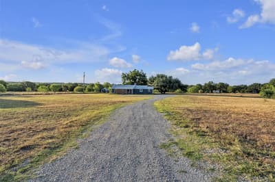 4080 Pleasant Valley Road, Mineral Wells TX 76067 - Photo 2