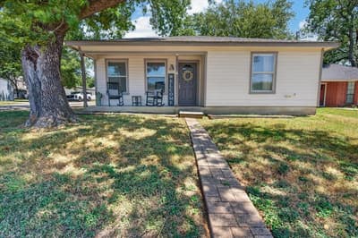 401 S 3rd Street, Grandview TX 76050