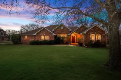 1025 Oak Hollow Lane, Combine TX 75159 - Photo 3