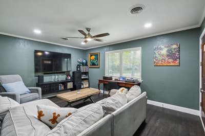8938 Angleton Place, Dallas TX 75243 - Photo 4