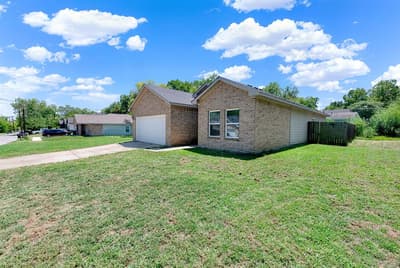 1421 Jones Street, Greenville TX 75401 - Photo 2