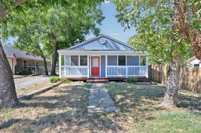 1210 Elmira Street, Weatherford TX 76086 - Photo 2