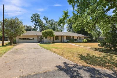 920 Park Avenue, Bonham TX 75418 - Photo 2