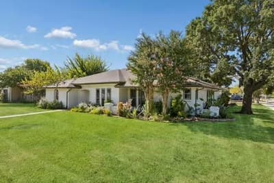 2936 Regal Road, Plano TX 75075 - Photo 2