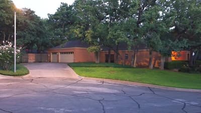 1205 Riverview Drive, Arlington TX 76012 - Photo 3