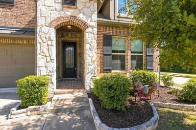 8600 Tutbury Place, McKinney TX 75070 - Photo 2