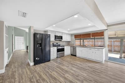 247 Woodhurst Drive, Coppell TX 75019 - Photo 4