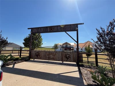 1015 Curry Road, Waxahachie TX 75167 - Photo 4