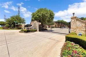 2508 Case Castle Court, Lewisville TX 75056 - Photo 3