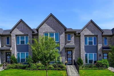 1085 Carnation Drive, Crowley TX 76036