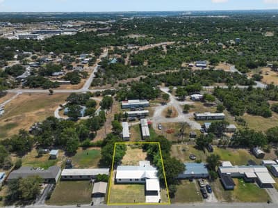 125 Enchanted Oaks Court, Hudson Oaks TX 76087 - Photo 2